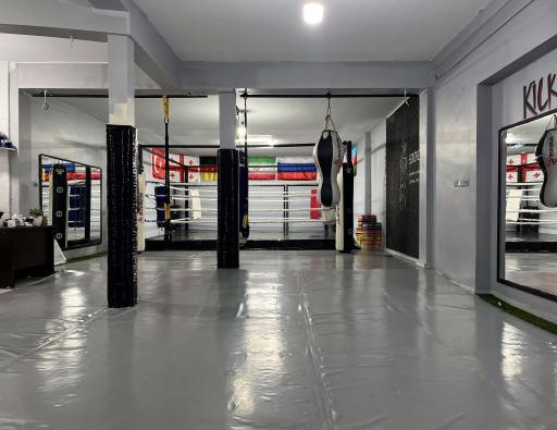 عکس باشگاه کیک بوکسینگ حسین دلشاد