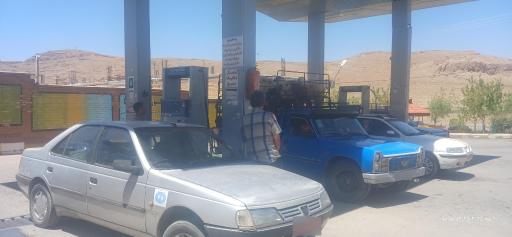 عکس جایگاه سوخت (CNG و بنزین)