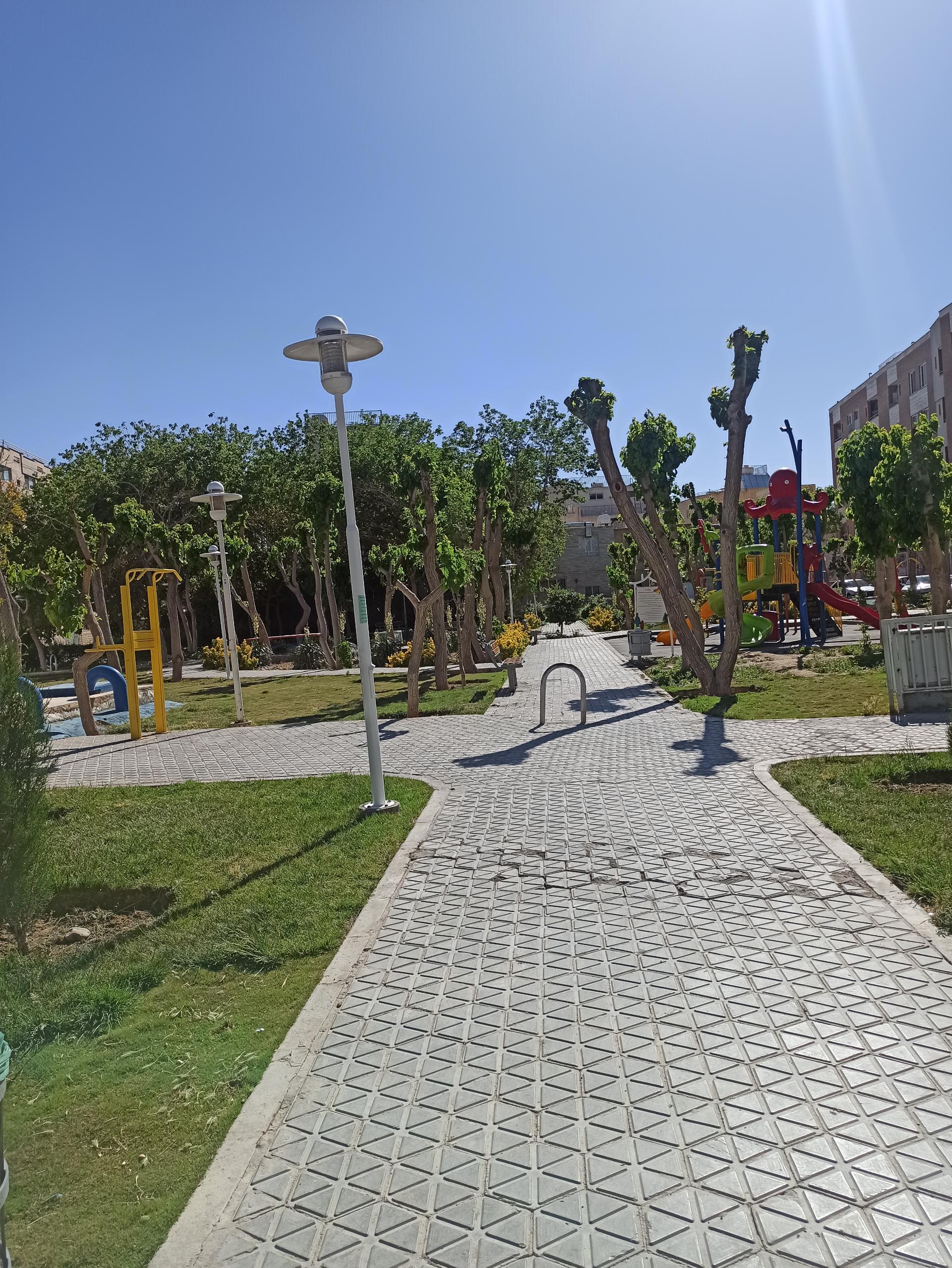 عکس بوستان الزهرا سلام الله علیها