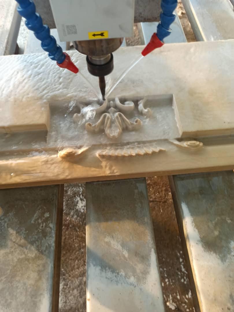 عکس خدمات cnc و سنگ مزار برادران خانعلی‌زاده