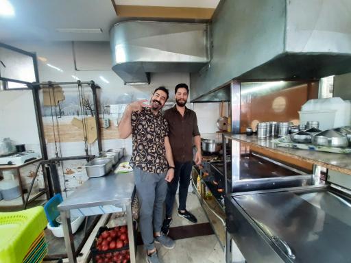 عکس رستوران عمو حسن