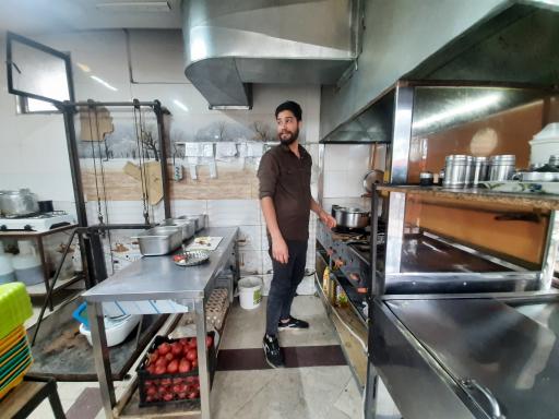 عکس رستوران عمو حسن