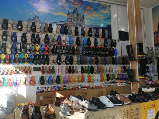 عکس فروشگاه کفش لقمان حصاری