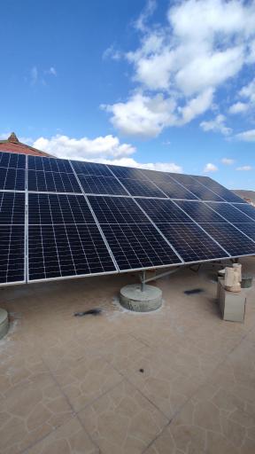 عکس برق خورشیدی راسان