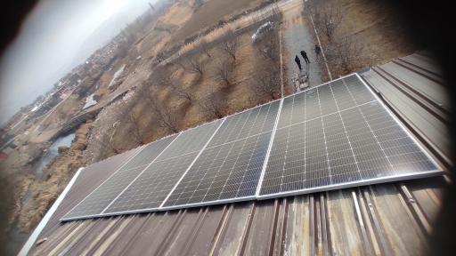 عکس برق خورشیدی راسان