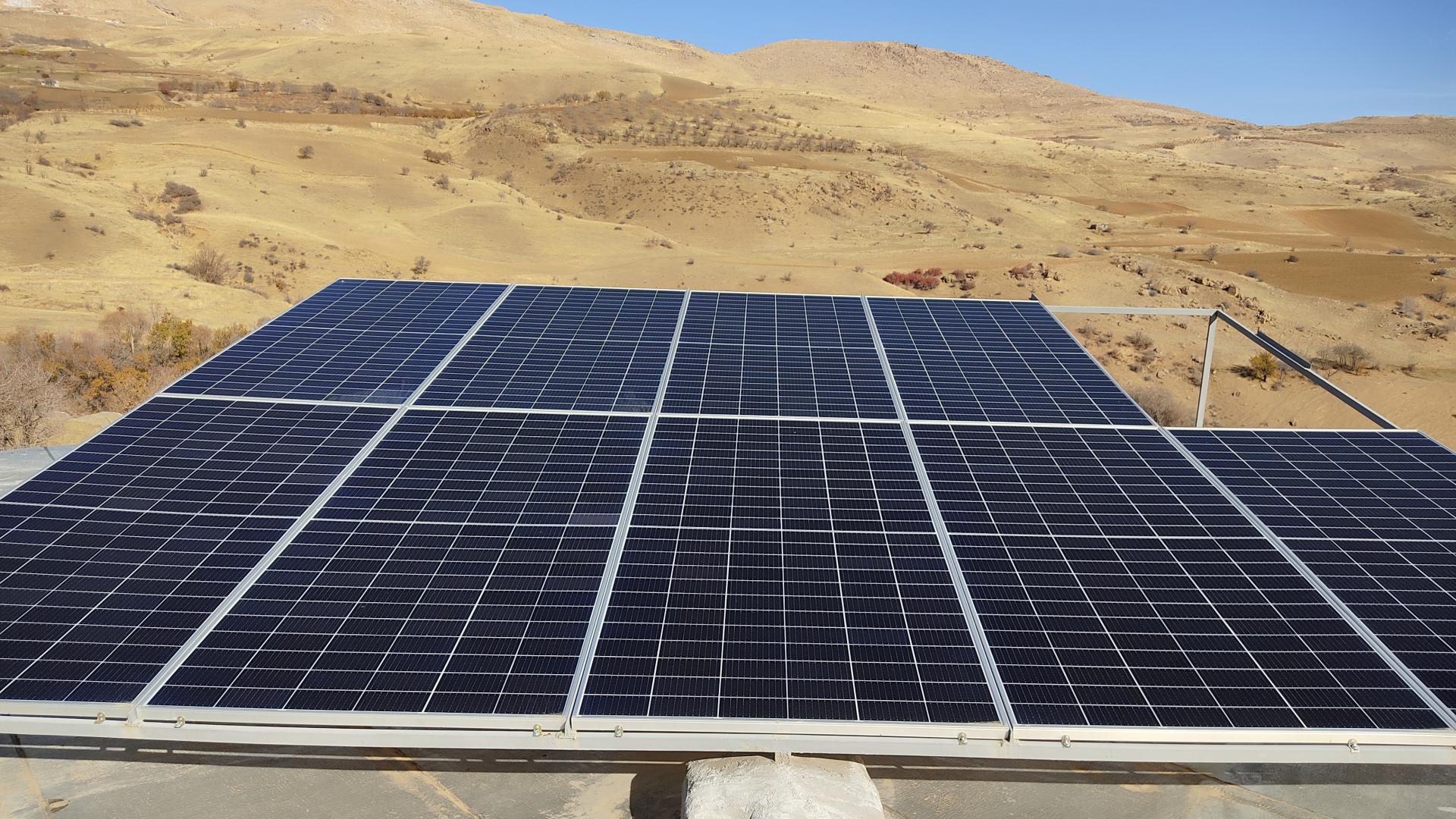 عکس برق خورشیدی راسان