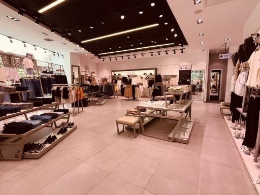 عکس جین وست