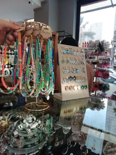 عکس فروشگاه لباس داوین