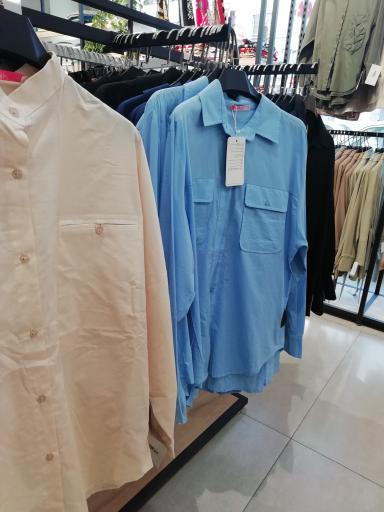عکس فروشگاه لباس داوین