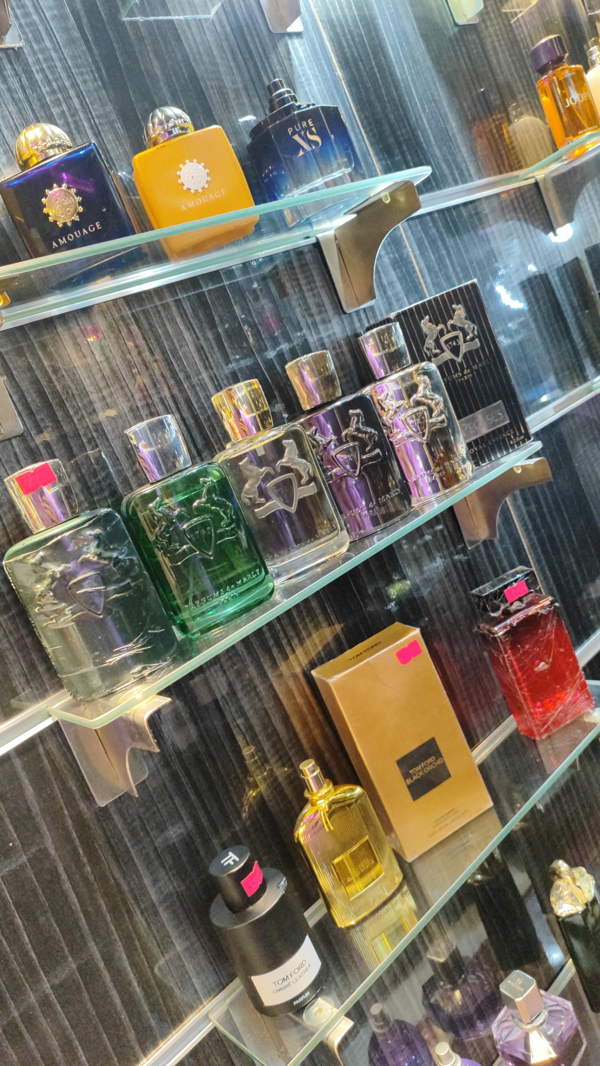 عکس تهران پرفیوم