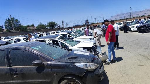 عکس پارکینگ مزایده ایران خودرو