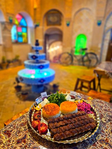 عکس مجموعه رستوران وکافی شاپ عمارت تاریخی شهرزاد