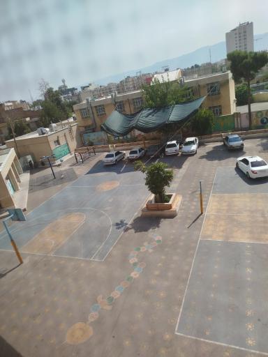 عکس آموزشگاه عزیز و بهروز ابوقداره