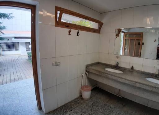 عکس سرویس بهداشتی مردانه