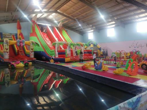 عکس شهر بازی سرپوشیده گل نرگس