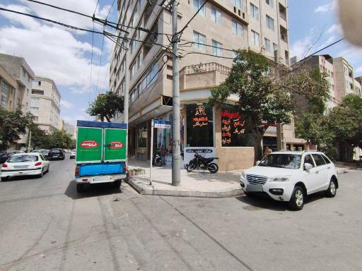 عکس دفتر مشاورین املاک مسترملک