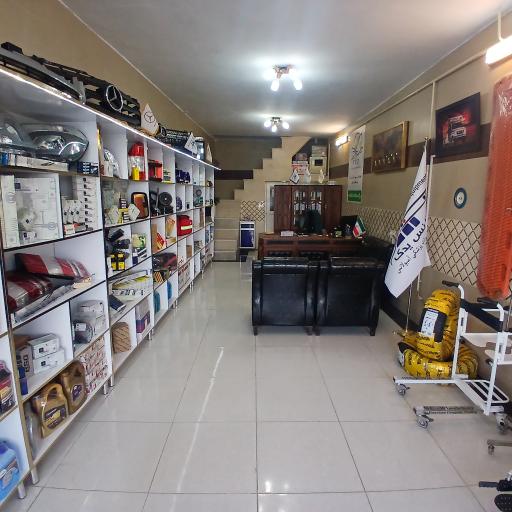 عکس شرکت فرازمان نوین آراز (آمبولانس یدک )