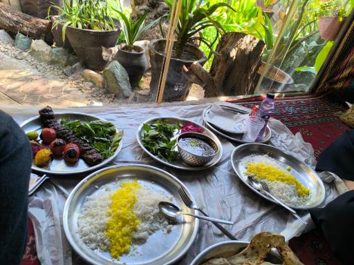 عکس رستوران سنتی  باغ ایرونی 