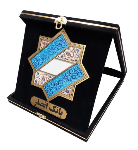 عکس آموزشگاه هنری هاشور