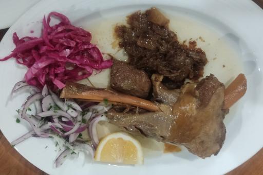 عکس رستوران عادل