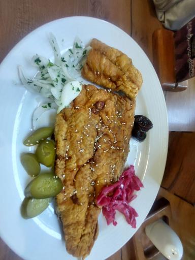 رستوران عادل