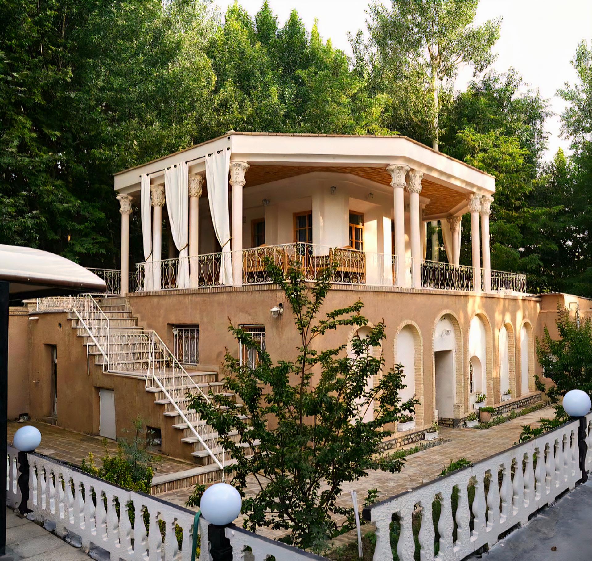 عکس رستوران سنتی چهارباغ