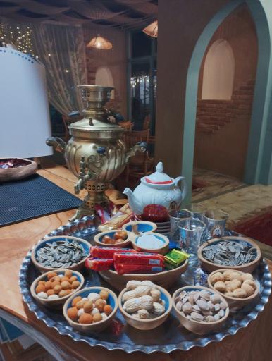 عکس سفره خانه سنتی عمارت فیروزه