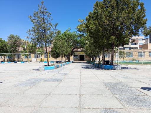 عکس دبیرستان متوسطه دانش