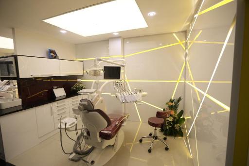 عکس دندانپزشکی دکتر اخوندی