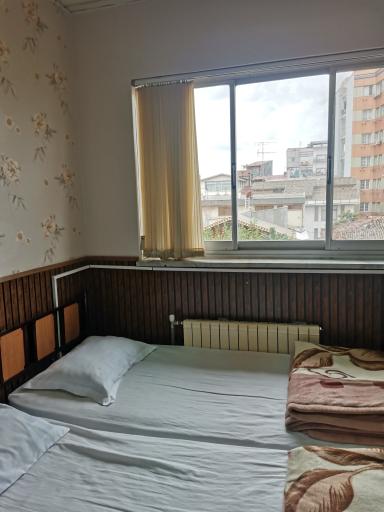 عکس خانه معلم لاهیجان