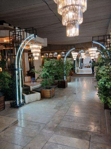 عکس رستوران ملل کاشان