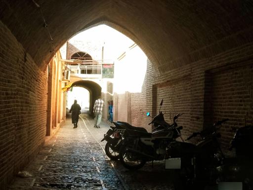 عکس بازار وکیل