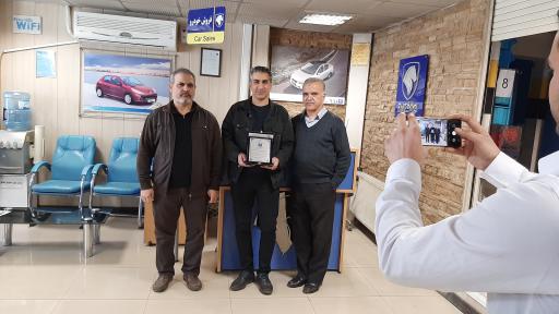 عکس نمایندگی 1280 ایران خودرو