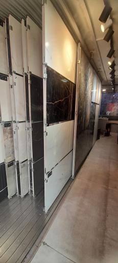 عکس فروشگاه کاشی و سرامیک مشرق