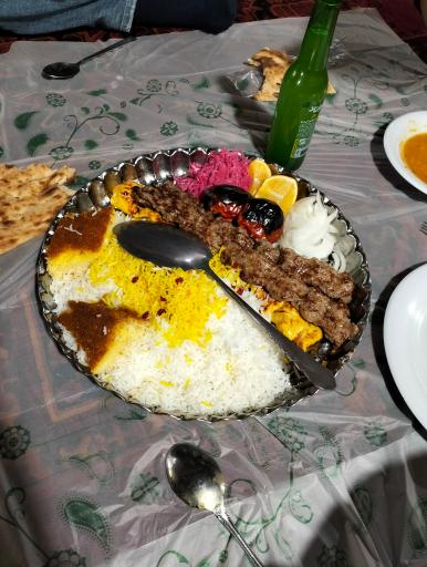 عکس آشپزخانه و غذای آماده اکبری