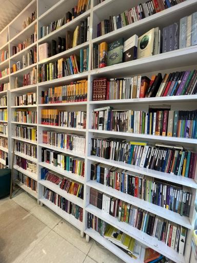 عکس کتاب و لوازم التحریر عربیان