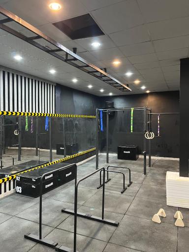 عکس باشگاه کلیستنیکس و کراس فیت اشکان فیت