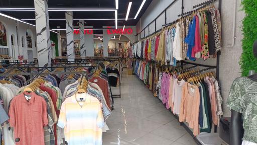 عکس فروشگاه پوشاک اتلت ایوارو