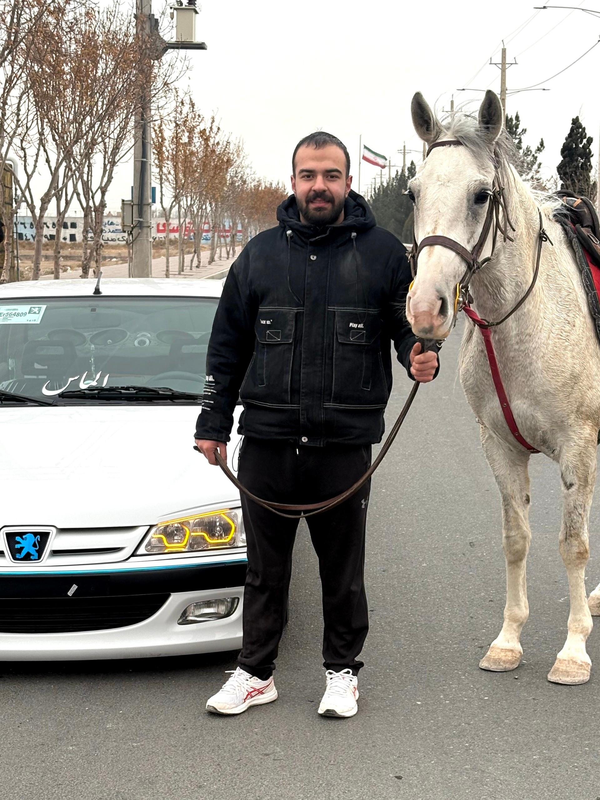 عکس باشگاه اسب سواری طاها