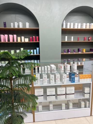 عکس داروخانه دکتر معصومه زمانی 