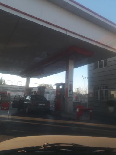 عکس پمپ بنزین