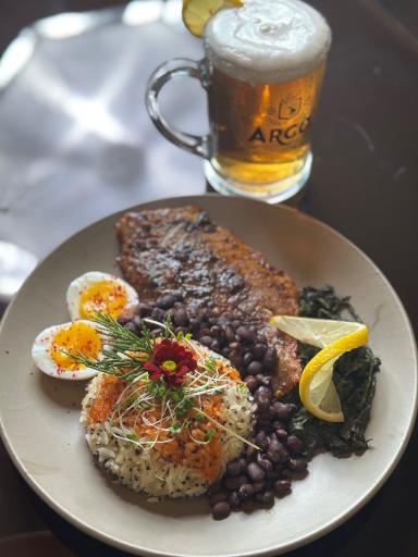 عکس فیش اند چیپس لوکیشن