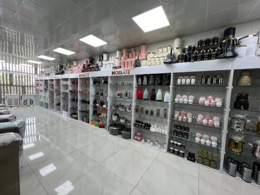 عکس فروشگاه رویال(برادران همتی ها)