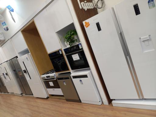 فروشگاه اسنوا (شعبه مارلیک)