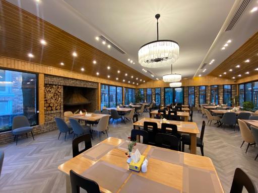 عکس رستوران آبشار