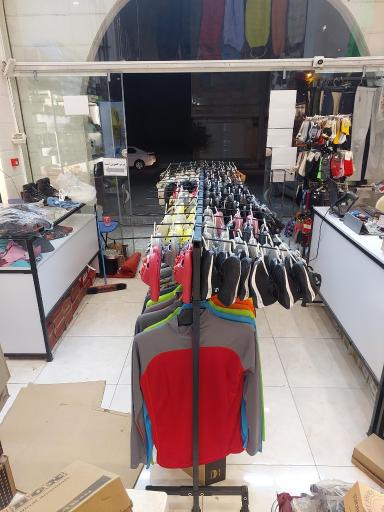 عکس فروشگاه کوهنوردی پیکنیک مارکت 