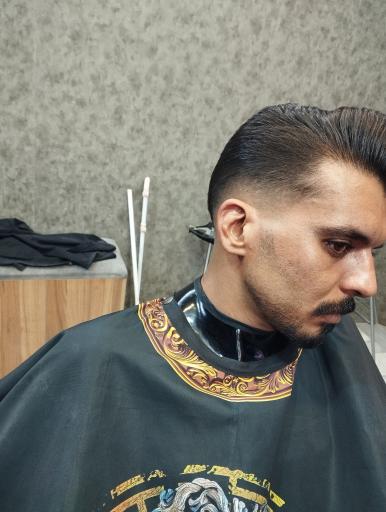 عکس آرایشگاه آقای قیچی