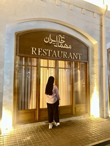عکس ساختمان قدیمی هتل ایران