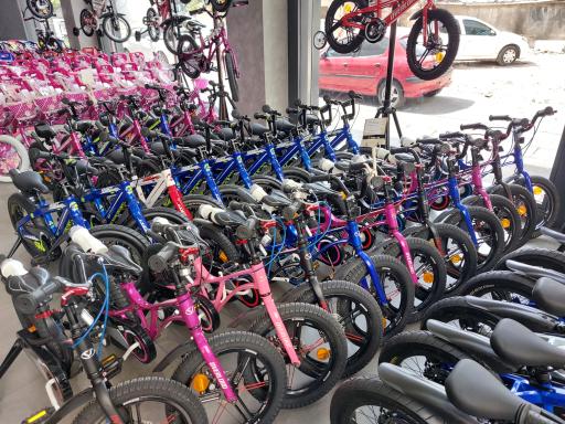 عکس فروشگاه دوچرخه عمو اصغر