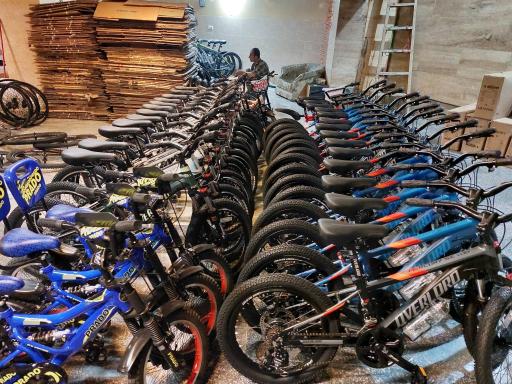 عکس فروشگاه دوچرخه عمو اصغر